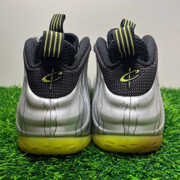 Nike Air Foamposite One PRM Premium Metallic Camo Silver Volt - Picture 5 of 12